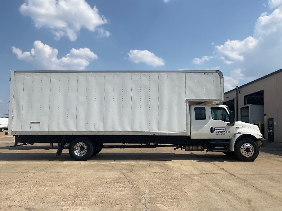 Medium Duty Box Truck-Light and Medium Duty Trucks-International-2022-MV607-Memphis-TN-147,821\n\t\tmiles-$ 75,500 - Image 15