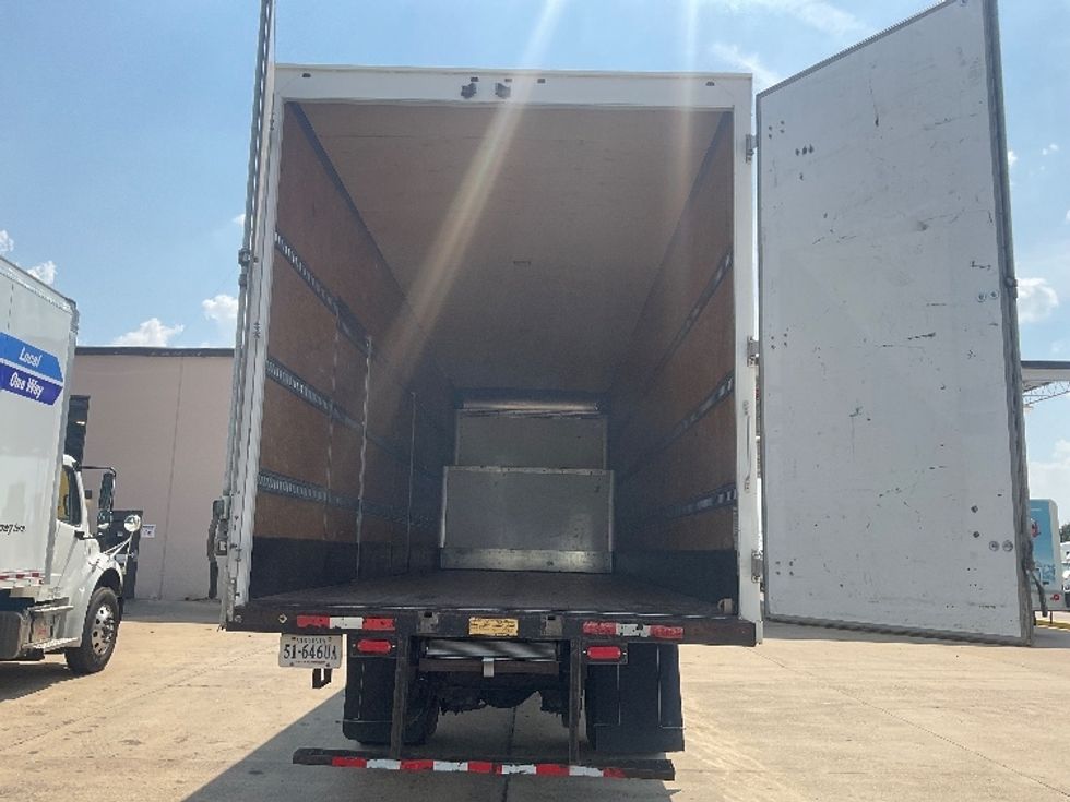 Medium Duty Box Truck-Light and Medium Duty Trucks-International-2022-MV607-Memphis-TN-147,821\n\t\tmiles-$ 75,500 - Image 8
