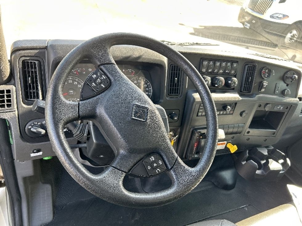 Medium Duty Box Truck-Light and Medium Duty Trucks-International-2022-MV607-Memphis-TN-149,787\n\t\tmiles-$ 65,250 - Image 17