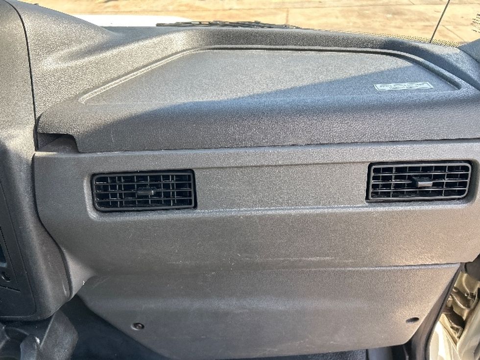 Medium Duty Box Truck-Light and Medium Duty Trucks-International-2022-MV607-Memphis-TN-149,787\n\t\tmiles-$ 65,250 - Image 21