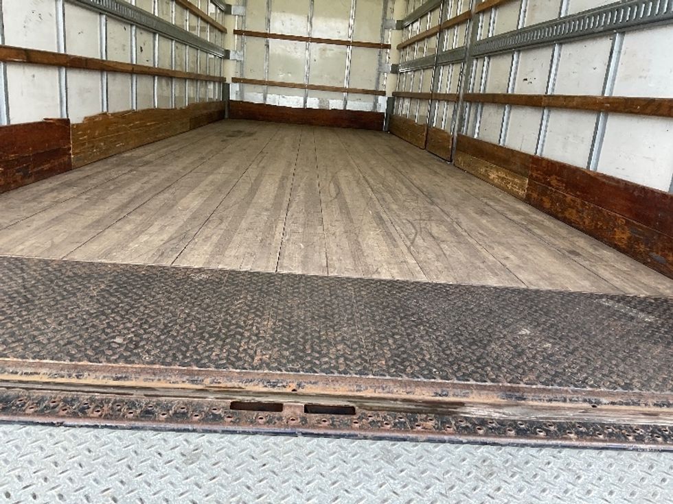 Medium Duty Box Truck-Light and Medium Duty Trucks-International-2022-MV607-Memphis-TN-229,122\n\t\tmiles-$ 46,750 - Image 10
