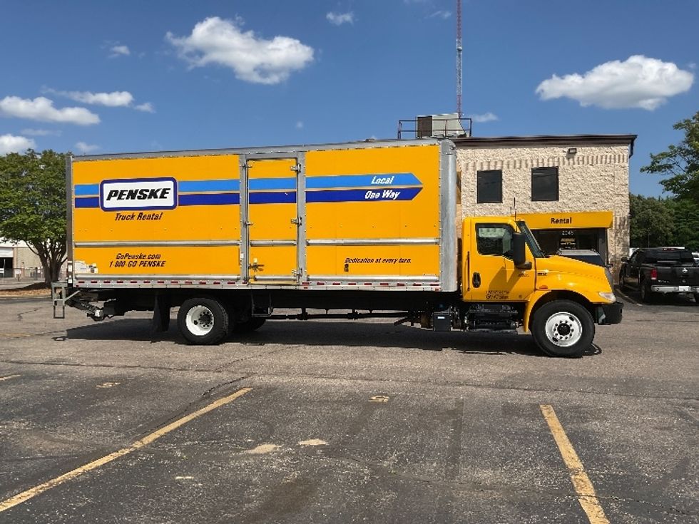 Medium Duty Box Truck-Light and Medium Duty Trucks-International-2022-MV607-Memphis-TN-229,122\n\t\tmiles-$ 46,750 - Image 14