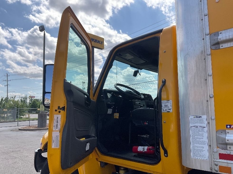 Medium Duty Box Truck-Light and Medium Duty Trucks-International-2022-MV607-Memphis-TN-229,122\n\t\tmiles-$ 46,750 - Image 15