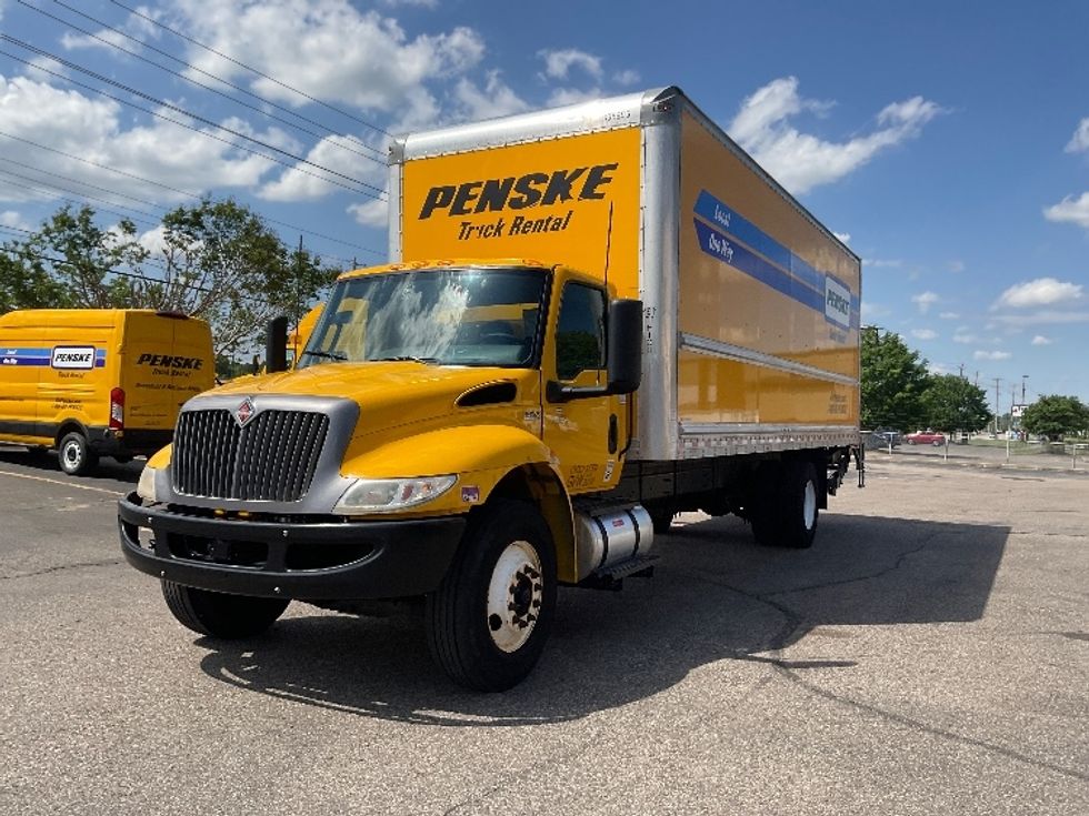 Medium Duty Box Truck-Light and Medium Duty Trucks-International-2022-MV607-Memphis-TN-229,122\n\t\tmiles-$ 46,750 - Image 3