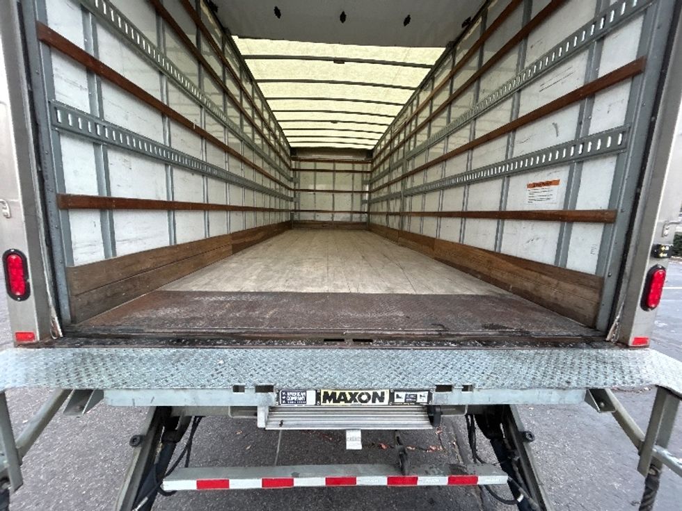 Medium Duty Box Truck-Light and Medium Duty Trucks-International-2022-MV607-Memphis-TN-231,333\n\t\tmiles-$ 43,000 - Image 10