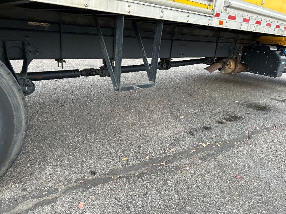 Medium Duty Box Truck-Light and Medium Duty Trucks-International-2022-MV607-Memphis-TN-231,333\n\t\tmiles-$ 43,000 - Image 14