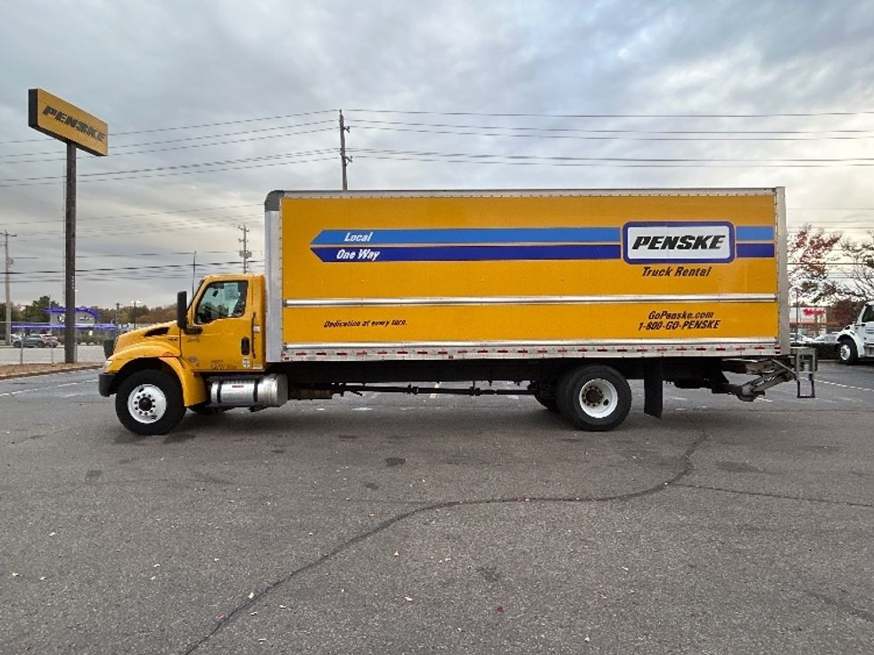 Medium Duty Box Truck-Light and Medium Duty Trucks-International-2022-MV607-Memphis-TN-231,333\n\t\tmiles-$ 43,000 - Image 4