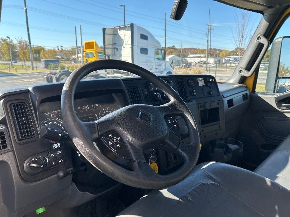 Medium Duty Box Truck-Light and Medium Duty Trucks-International-2022-MV607-Memphis-TN-246,643\n\t\tmiles-$ 41,000 - Image 17