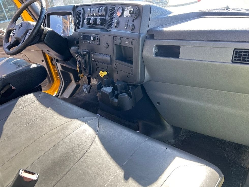 Medium Duty Box Truck-Light and Medium Duty Trucks-International-2022-MV607-Memphis-TN-246,643\n\t\tmiles-$ 41,000 - Image 22