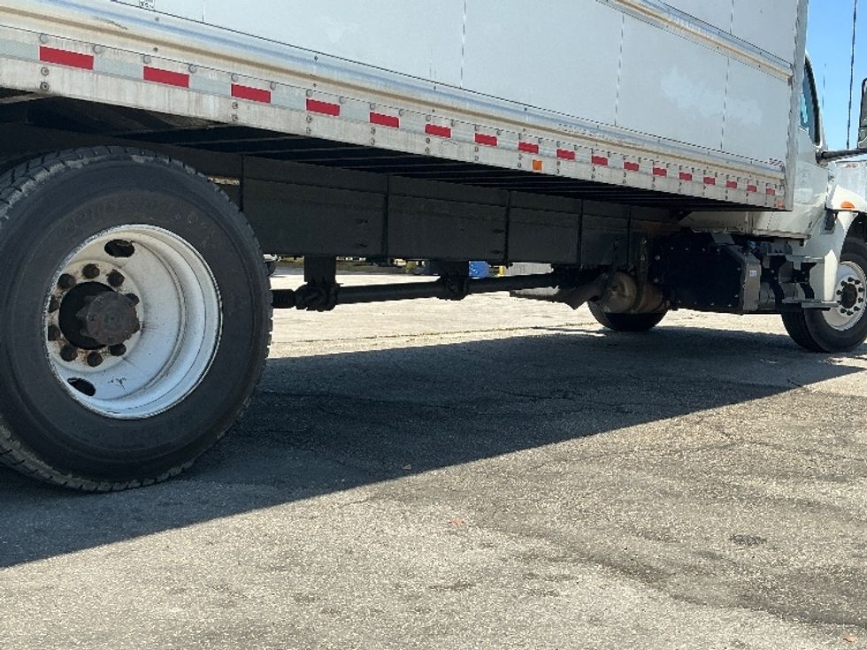 Medium Duty Box Truck-Light and Medium Duty Trucks-International-2022-MV607-Miami-FL-135,477\n\t\tmiles-$ 68,750 - Image 14