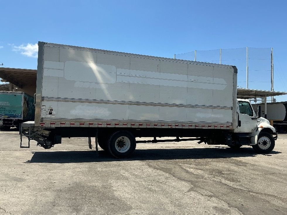Medium Duty Box Truck-Light and Medium Duty Trucks-International-2022-MV607-Miami-FL-135,477\n\t\tmiles-$ 68,750 - Image 15