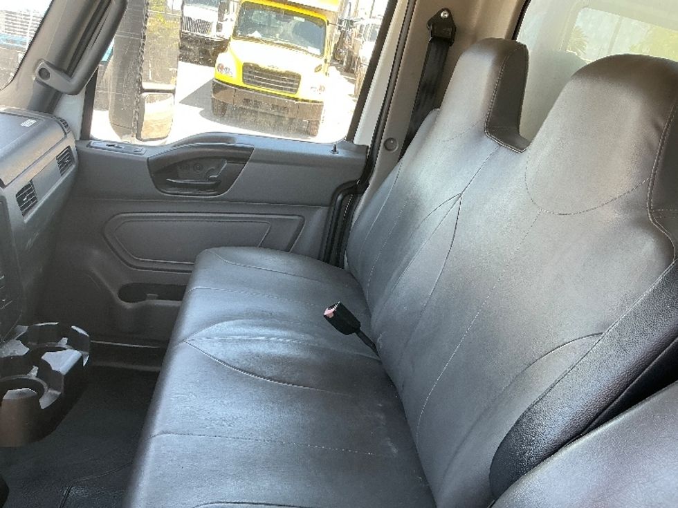 Medium Duty Box Truck-Light and Medium Duty Trucks-International-2022-MV607-Miami-FL-135,477\n\t\tmiles-$ 68,750 - Image 19