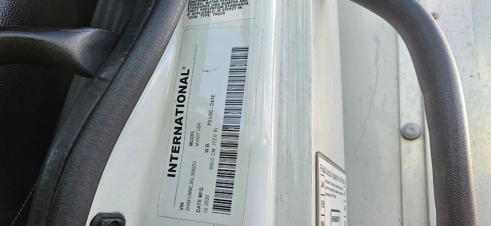 Medium Duty Box Truck-Light and Medium Duty Trucks-International-2022-MV607-Miami-FL-135,477\n\t\tmiles-$ 68,750 - Image 26