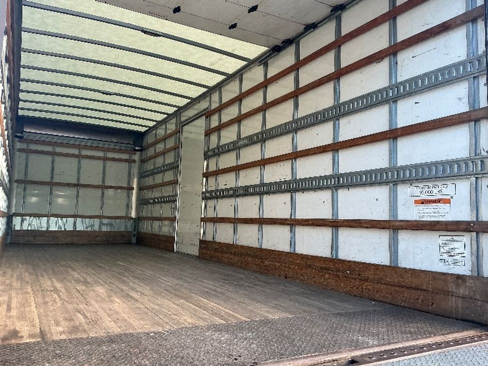 Medium Duty Box Truck-Light and Medium Duty Trucks-International-2022-MV607-Miami-FL-247,762\n\t\tmiles-$ 44,750 - Image 12