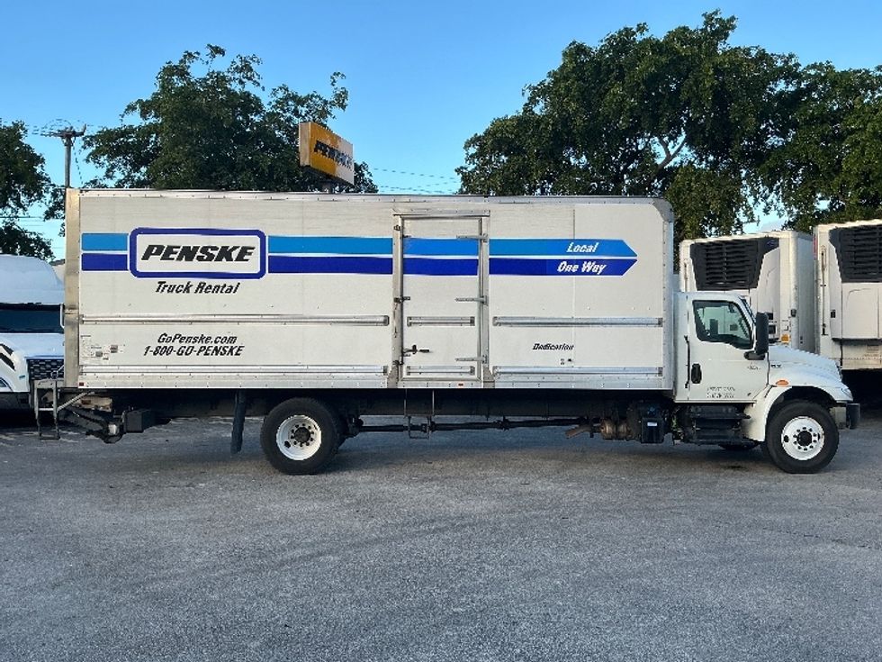 Medium Duty Box Truck-Light and Medium Duty Trucks-International-2022-MV607-Miami-FL-247,762\n\t\tmiles-$ 44,750 - Image 15