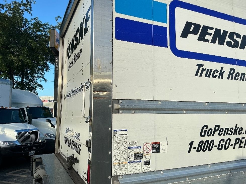 Medium Duty Box Truck-Light and Medium Duty Trucks-International-2022-MV607-Miami-FL-247,762\n\t\tmiles-$ 44,750 - Image 26