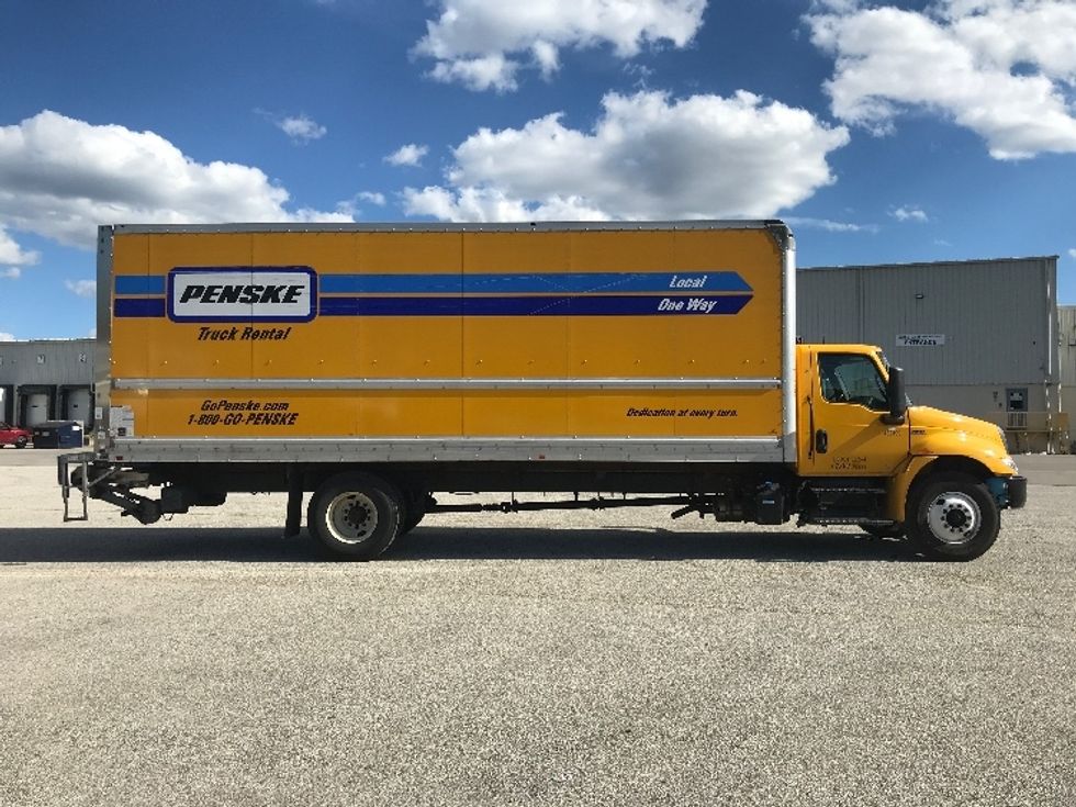 Medium Duty Box Truck-Light and Medium Duty Trucks-International-2022-MV607-Middlefield-OH-220,216\n\t\tmiles-$ 47,750 - Image 15