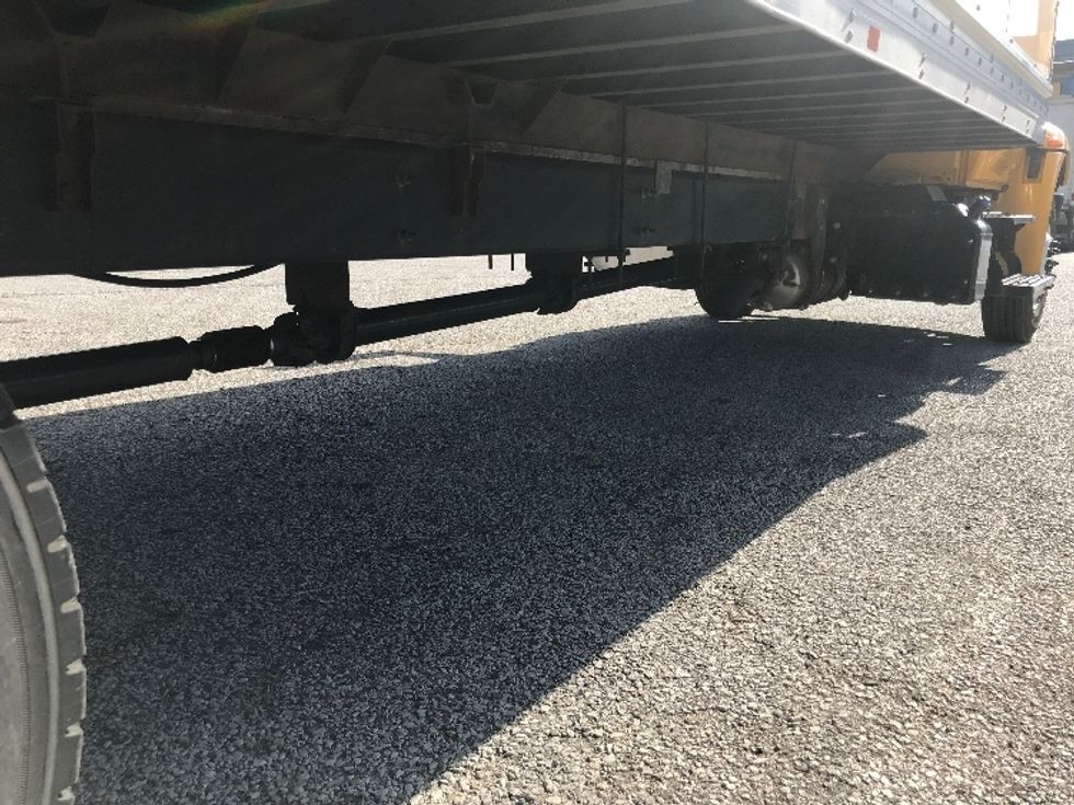 Medium Duty Box Truck-Light and Medium Duty Trucks-International-2022-MV607-Middlefield-OH-220,216\n\t\tmiles-$ 47,750 - Image 14