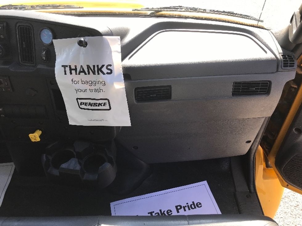 Medium Duty Box Truck-Light and Medium Duty Trucks-International-2022-MV607-Middlefield-OH-220,216\n\t\tmiles-$ 47,750 - Image 21