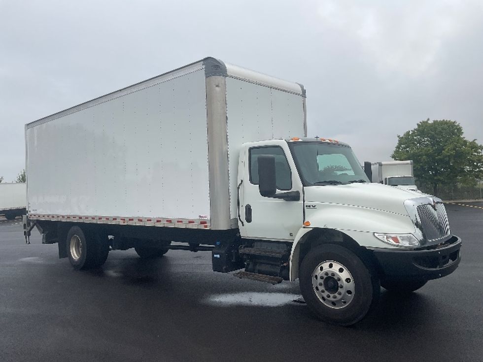 Medium Duty Box Truck-Light and Medium Duty Trucks-International-2022-MV607-Middlefield-OH-279,873\n\t\tmiles-$ 45,000 - Image 1