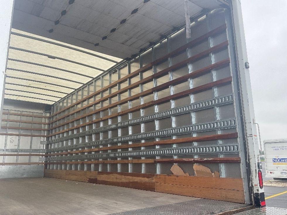 Medium Duty Box Truck-Light and Medium Duty Trucks-International-2022-MV607-Middlefield-OH-279,873\n\t\tmiles-$ 45,000 - Image 12