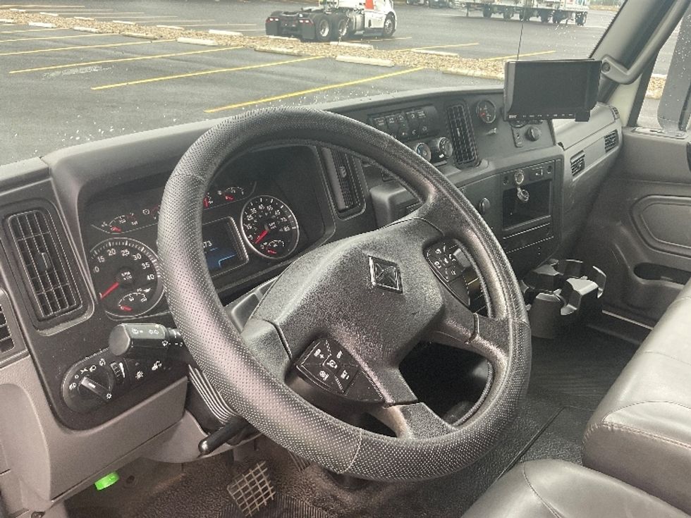 Medium Duty Box Truck-Light and Medium Duty Trucks-International-2022-MV607-Middlefield-OH-279,873\n\t\tmiles-$ 45,000 - Image 17