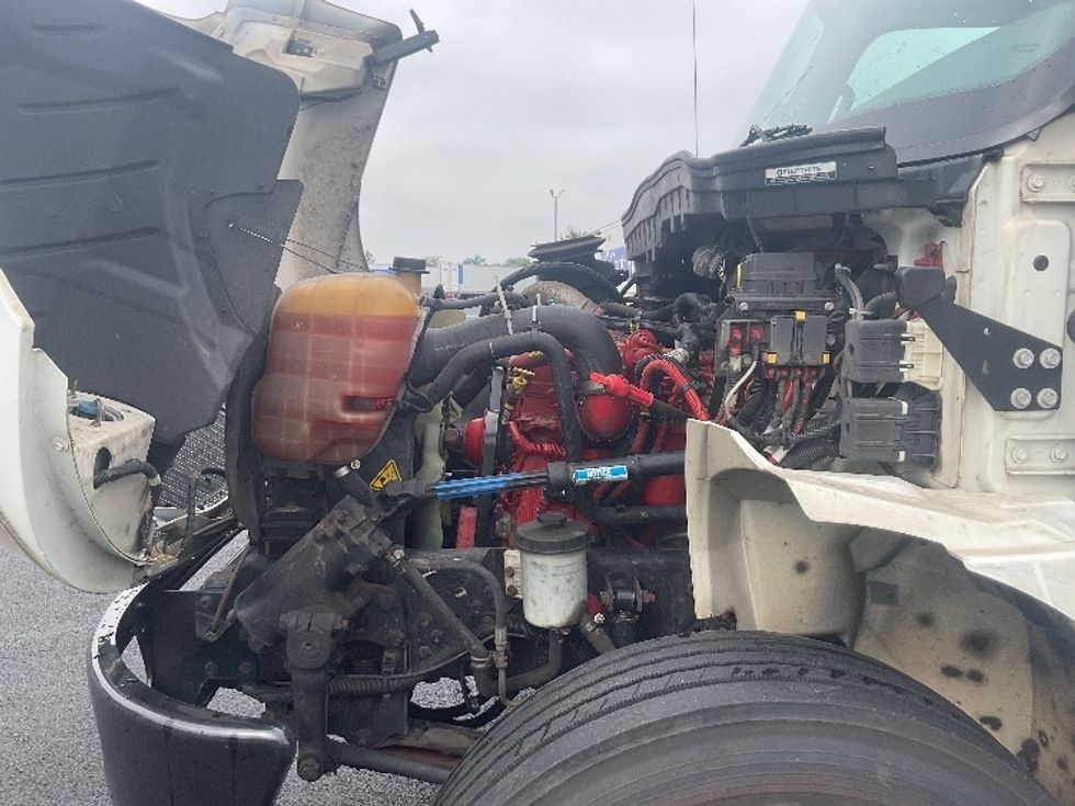 Medium Duty Box Truck-Light and Medium Duty Trucks-International-2022-MV607-Middlefield-OH-279,873\n\t\tmiles-$ 45,000 - Image 24