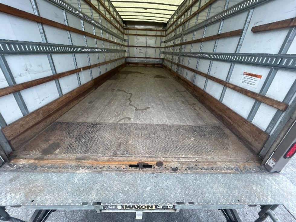 Medium Duty Box Truck-Light and Medium Duty Trucks-International-2022-MV607-Milford-DE-257,918\n\t\tmiles-$ 41,500 - Image 10