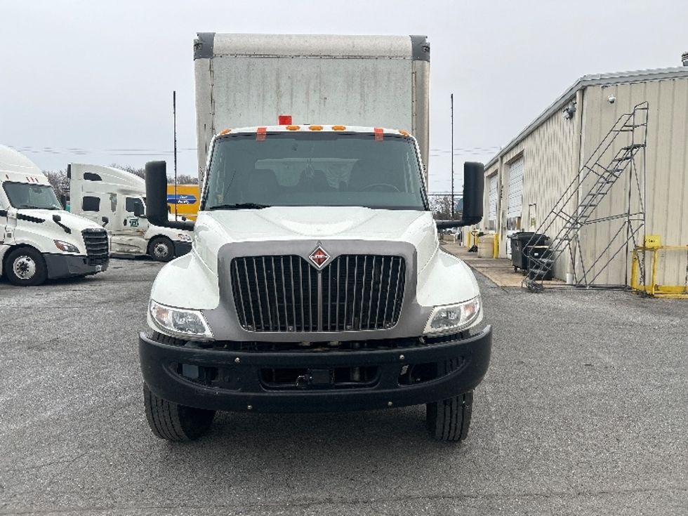 Medium Duty Box Truck-Light and Medium Duty Trucks-International-2022-MV607-Milford-DE-257,918\n\t\tmiles-$ 41,500 - Image 2