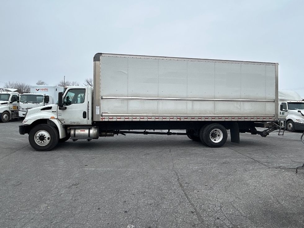 Medium Duty Box Truck-Light and Medium Duty Trucks-International-2022-MV607-Milford-DE-257,918\n\t\tmiles-$ 41,500 - Image 4