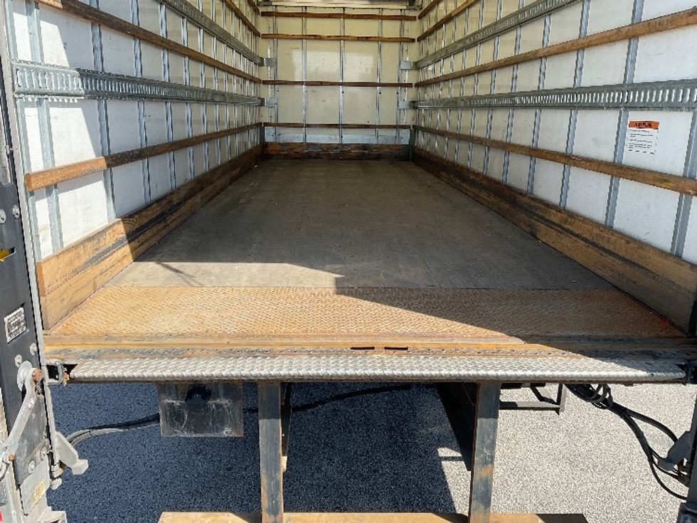 Medium Duty Box Truck-Light and Medium Duty Trucks-International-2022-MV607-Milwaukee-WI-134,240\n\t\tmiles-$ 65,750 - Image 10