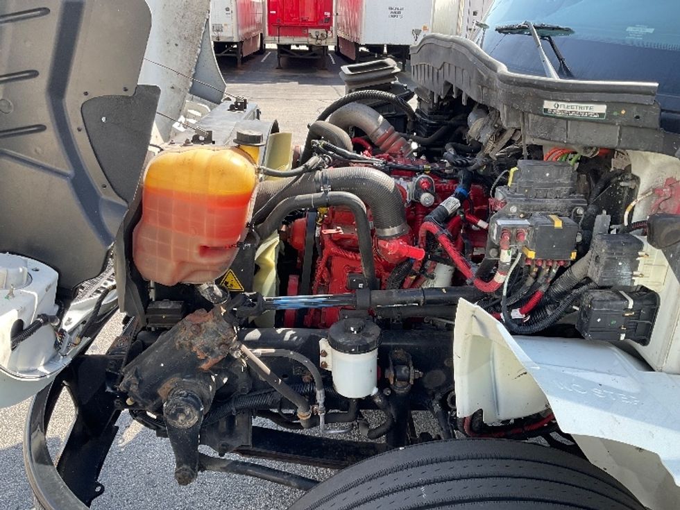 Medium Duty Box Truck-Light and Medium Duty Trucks-International-2022-MV607-Milwaukee-WI-134,240\n\t\tmiles-$ 65,750 - Image 24