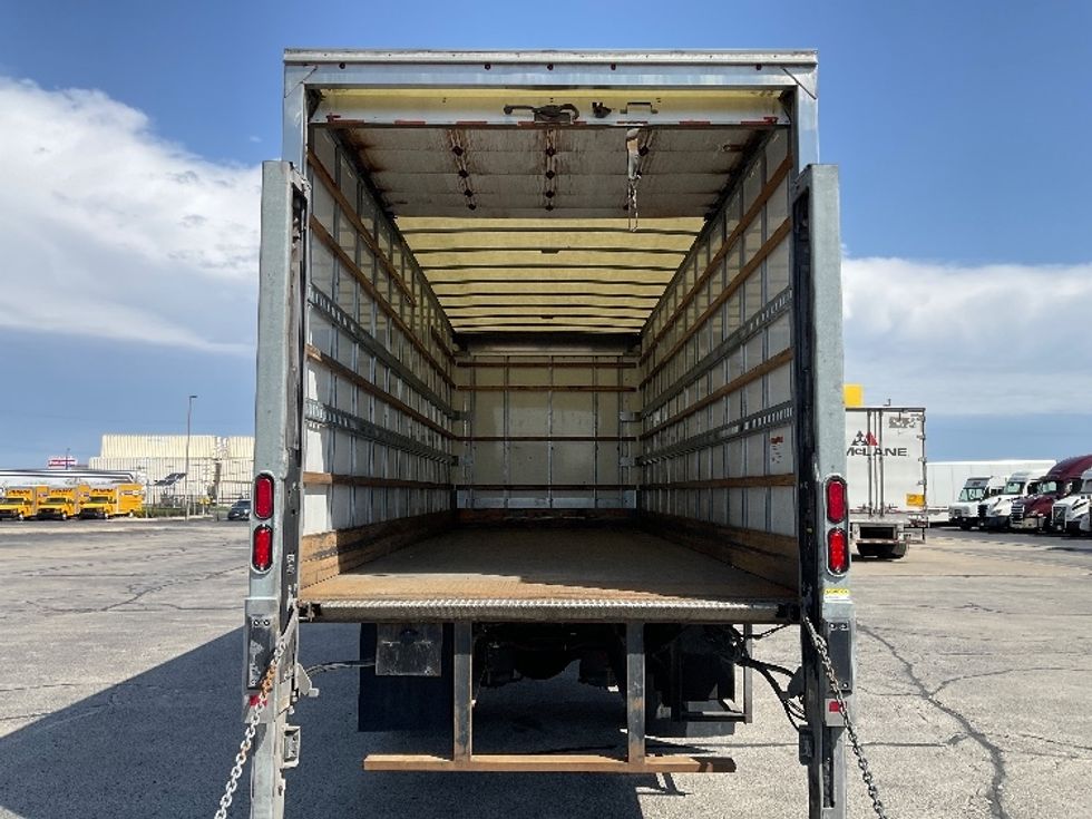 Medium Duty Box Truck-Light and Medium Duty Trucks-International-2022-MV607-Milwaukee-WI-134,240\n\t\tmiles-$ 65,750 - Image 8