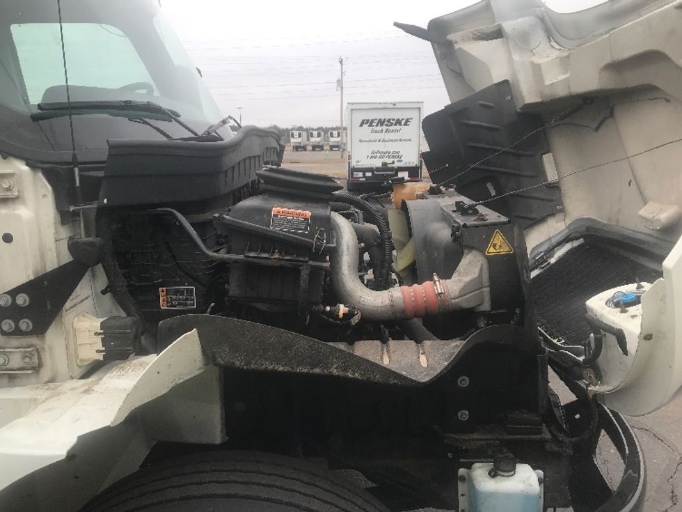 Medium Duty Box Truck-Light and Medium Duty Trucks-International-2022-MV607-Milwaukee-WI-138,504\n\t\tmiles-$ 66,500 - Image 23