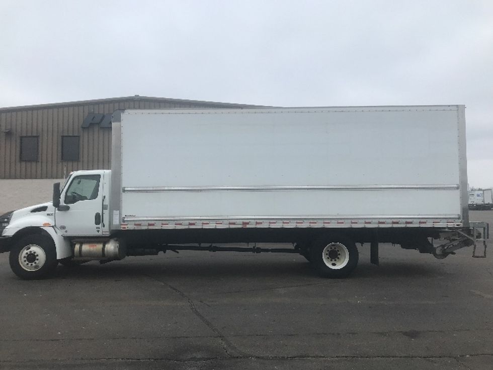 Medium Duty Box Truck-Light and Medium Duty Trucks-International-2022-MV607-Milwaukee-WI-138,504\n\t\tmiles-$ 66,500 - Image 4