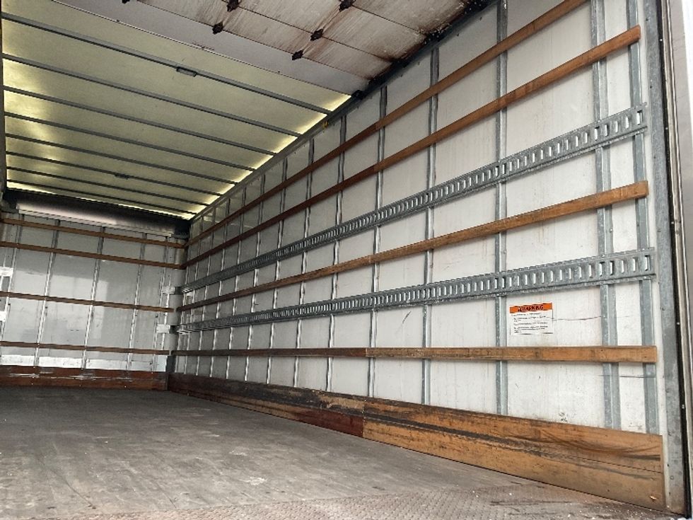 Medium Duty Box Truck-Light and Medium Duty Trucks-International-2022-MV607-Milwaukee-WI-197,077\n\t\tmiles-$ 53,000 - Image 12