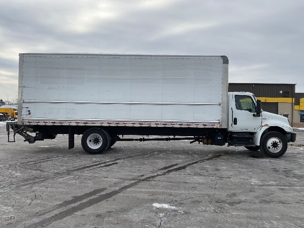 Medium Duty Box Truck-Light and Medium Duty Trucks-International-2022-MV607-Milwaukee-WI-197,077\n\t\tmiles-$ 53,000 - Image 15