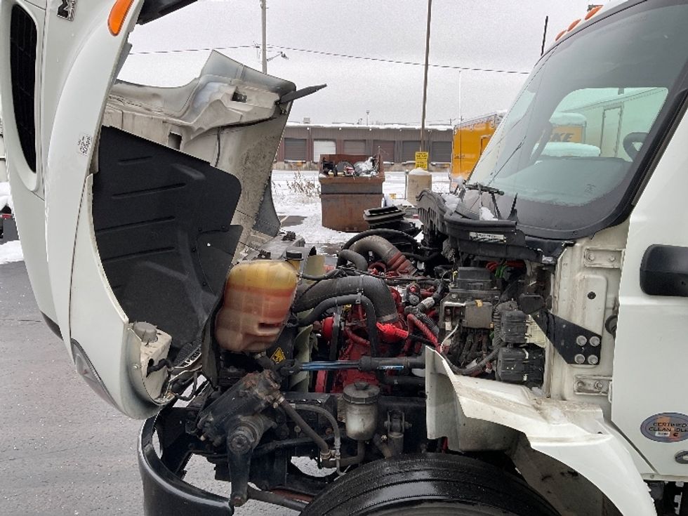 Medium Duty Box Truck-Light and Medium Duty Trucks-International-2022-MV607-Milwaukee-WI-201,866\n\t\tmiles-$ 52,250 - Image 24