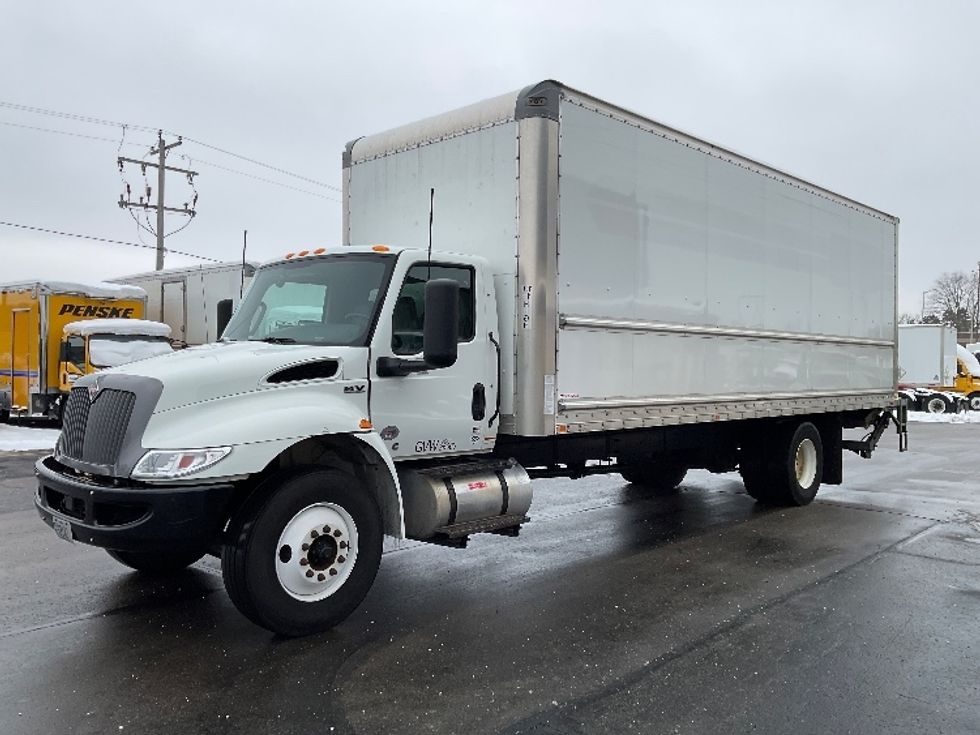 Medium Duty Box Truck-Light and Medium Duty Trucks-International-2022-MV607-Milwaukee-WI-201,866\n\t\tmiles-$ 52,250 - Image 3