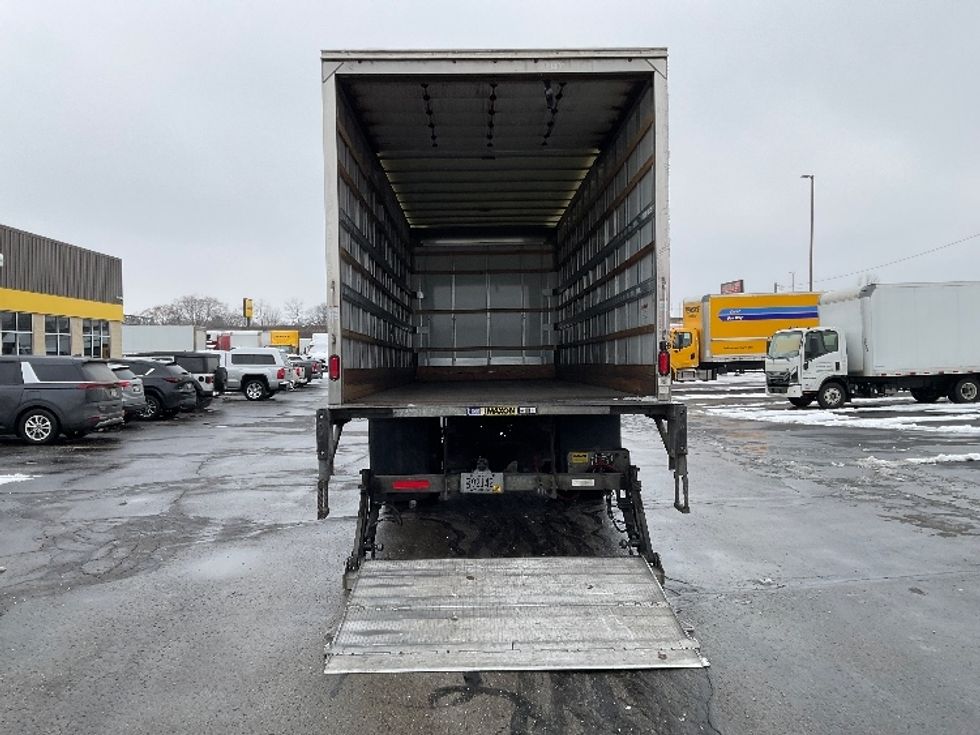 Medium Duty Box Truck-Light and Medium Duty Trucks-International-2022-MV607-Milwaukee-WI-201,866\n\t\tmiles-$ 52,250 - Image 9