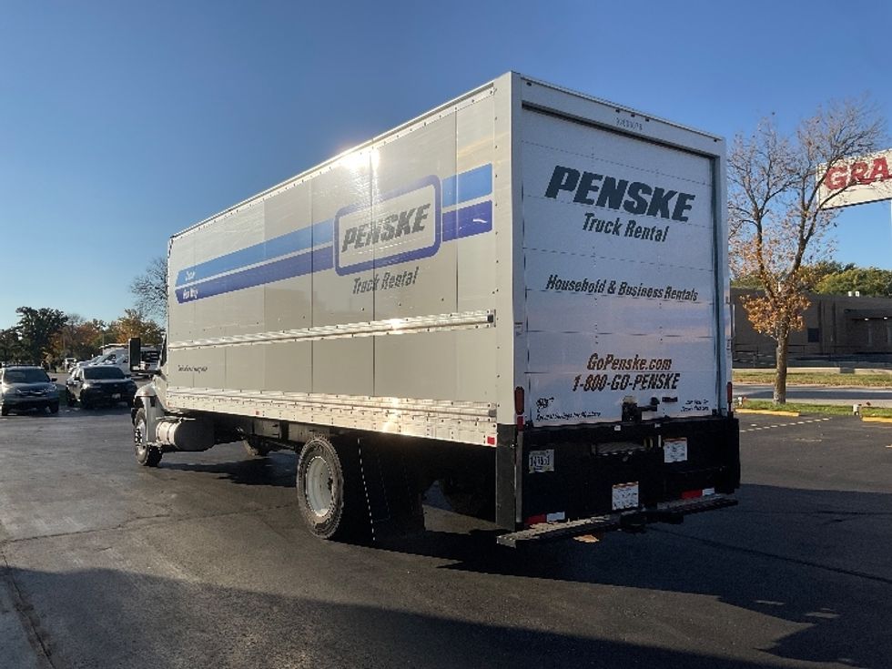 Medium Duty Box Truck-Light and Medium Duty Trucks-International-2022-MV607-Milwaukee-WI-206,565\n\t\tmiles-$ 42,750 - Image 6