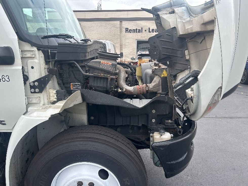Medium Duty Box Truck-Light and Medium Duty Trucks-International-2022-MV607-Milwaukee-WI-215,699\n\t\tmiles-$ 41,250 - Image 23