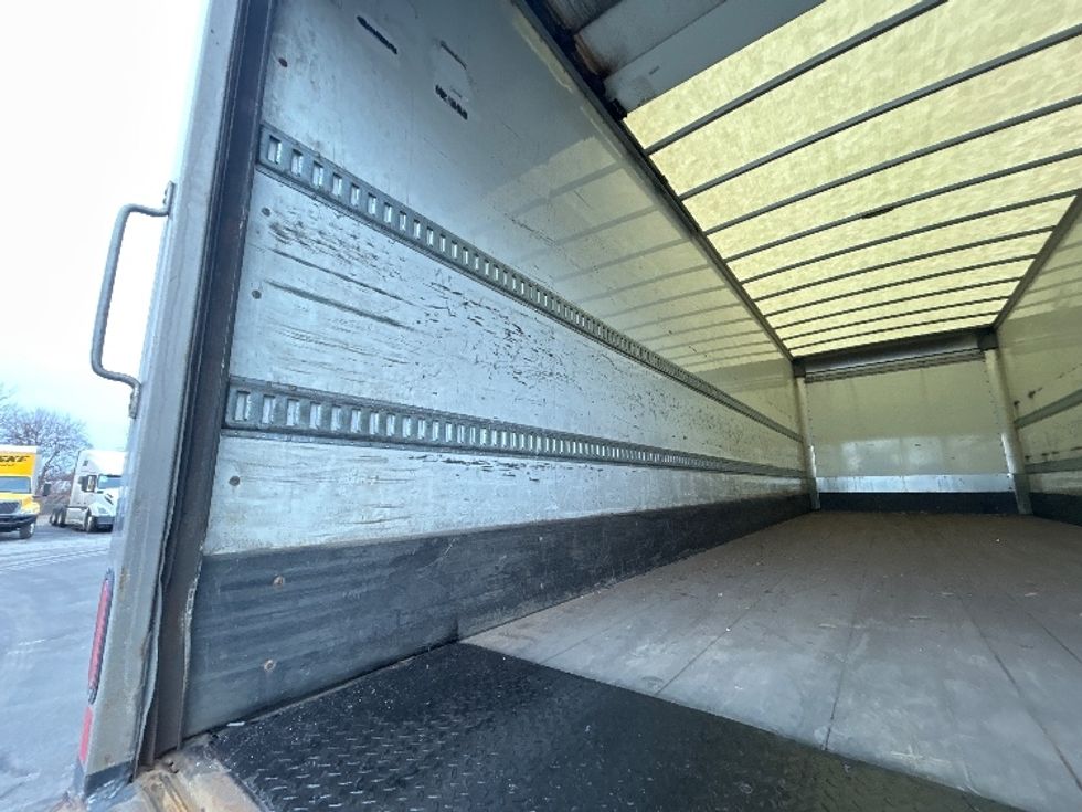 Medium Duty Box Truck-Light and Medium Duty Trucks-International-2022-MV607-Milwaukee-WI-230,036\n\t\tmiles-$ 41,750 - Image 11