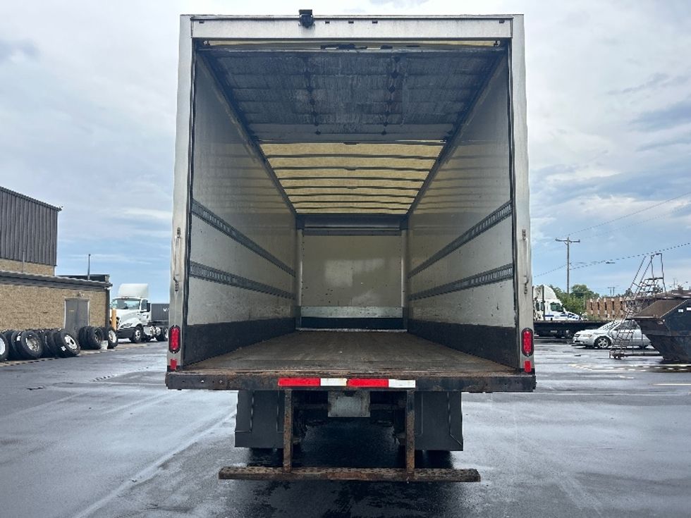 Medium Duty Box Truck-Light and Medium Duty Trucks-International-2022-MV607-Milwaukee-WI-234,187\n\t\tmiles-$ 47,500 - Image 8