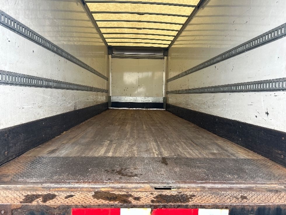 Medium Duty Box Truck-Light and Medium Duty Trucks-International-2022-MV607-Milwaukee-WI-234,187\n\t\tmiles-$ 47,500 - Image 9