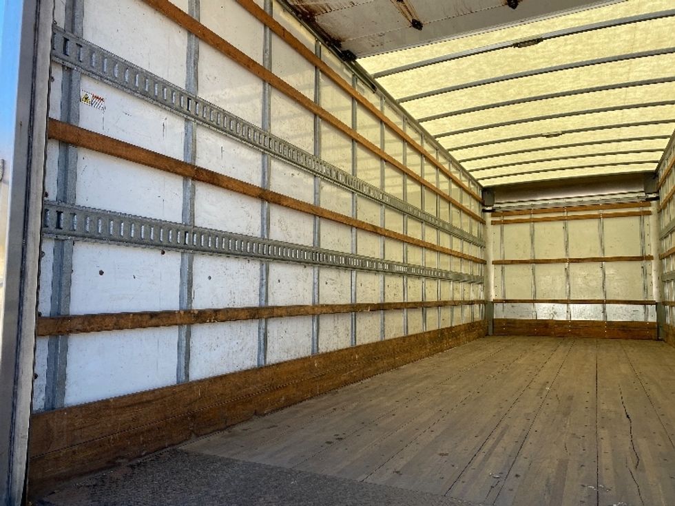 Medium Duty Box Truck-Light and Medium Duty Trucks-International-2022-MV607-Minoa-NY-206,318\n\t\tmiles-$ 46,000 - Image 11