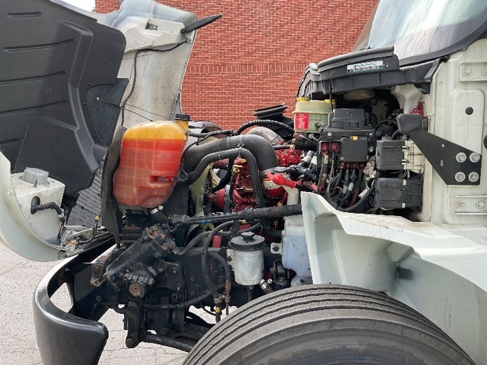 Medium Duty Box Truck-Light and Medium Duty Trucks-International-2022-MV607-Mississauga-ON-177,792\n\t\tkm-$ 79,250 - Image 23