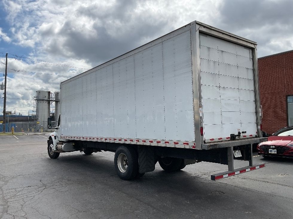 Medium Duty Box Truck-Light and Medium Duty Trucks-International-2022-MV607-Mississauga-ON-177,792\n\t\tkm-$ 79,250 - Image 6