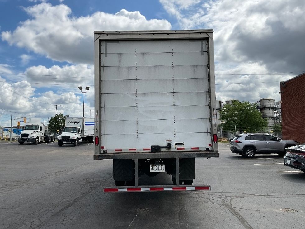 Medium Duty Box Truck-Light and Medium Duty Trucks-International-2022-MV607-Mississauga-ON-177,792\n\t\tkm-$ 79,250 - Image 7