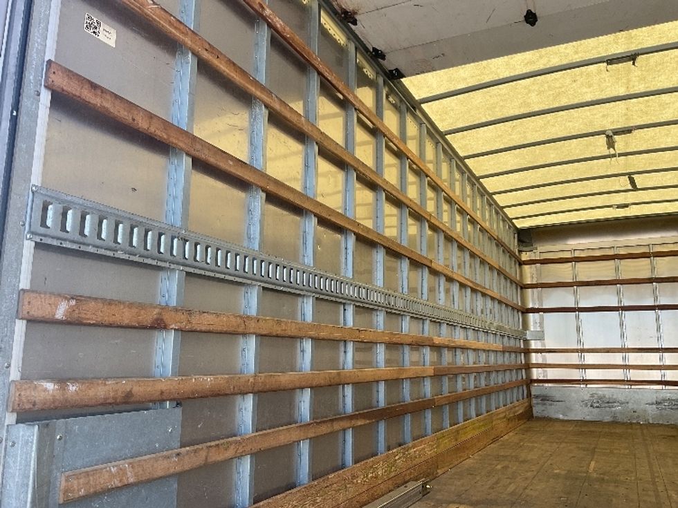Medium Duty Box Truck-Light and Medium Duty Trucks-International-2022-MV607-Moberly-MO-263,218\n\t\tmiles-$ 43,750 - Image 11